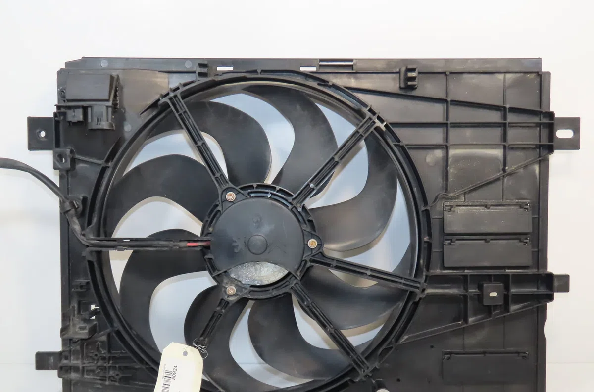 Ventilateur de refroidissement Peugeot 308 SW II (LC_, LJ_, LR_, LX_, L4_) 1.2 thp 130 (2014-2021) occasion