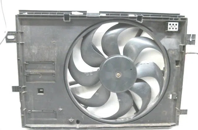 Ventilateur de refroidissement PEUGEOT 5008 occasion