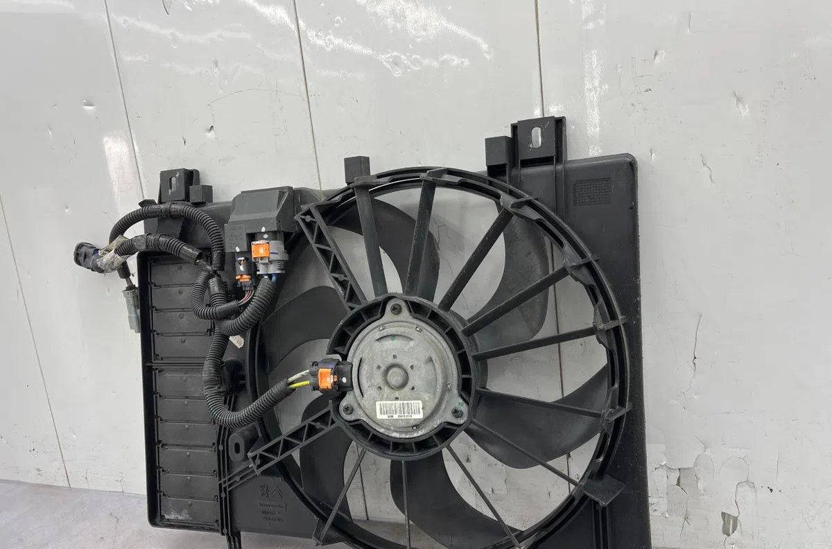Ventilateur de refroidissement PEUGEOT 508 1 SW PHASE 1 BREAK occasion