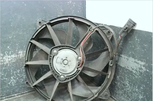Ventilateur de refroidissement Peugeot EXPERT Camionnette (VF3A_, VF3U_, VF3X_) 2.0 hdi 120 (2007) occasion
