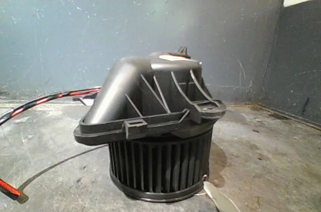Ventilateur de refroidissement Peugeot PARTNER Monospace (5_, G_) 2.0 hdi (2000-2008) 3 portes occasion