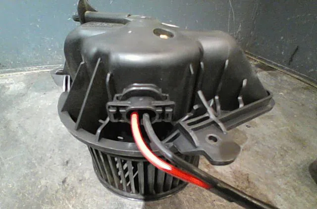 Ventilateur de refroidissement Peugeot PARTNER Monospace (5_, G_) 2.0 hdi (2000-2008) 3 portes occasion