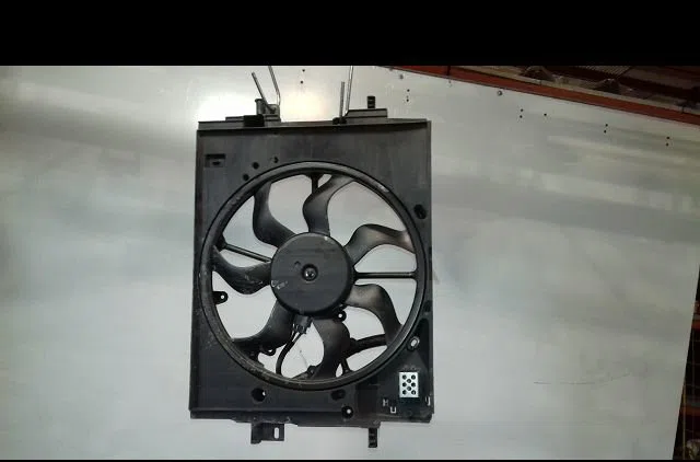 Ventilateur de refroidissement Renault ARKANA I (LCM_, LDN_) 1.6 e-tech 145 (ldmu) (2020) 5 portes occasion