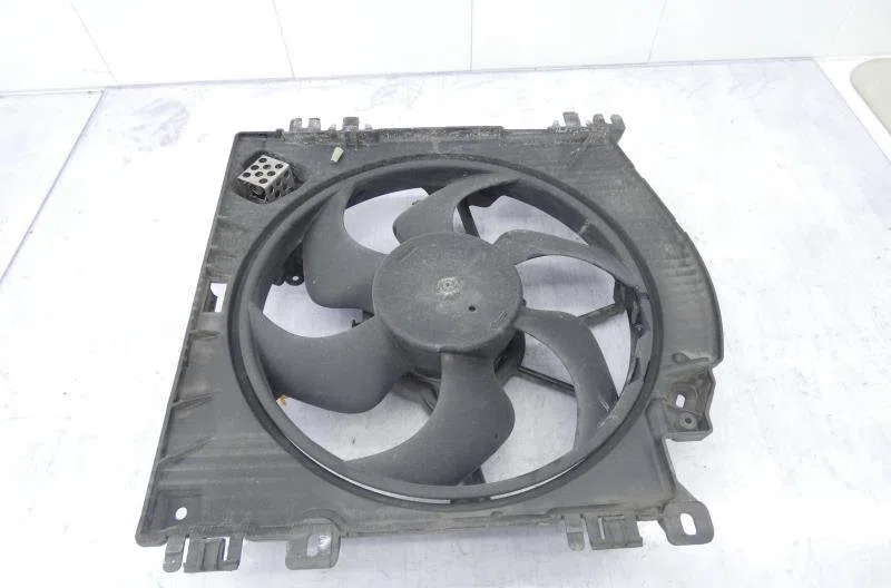 Ventilateur de refroidissement RENAULT CLIO 3 PHASE 1 occasion