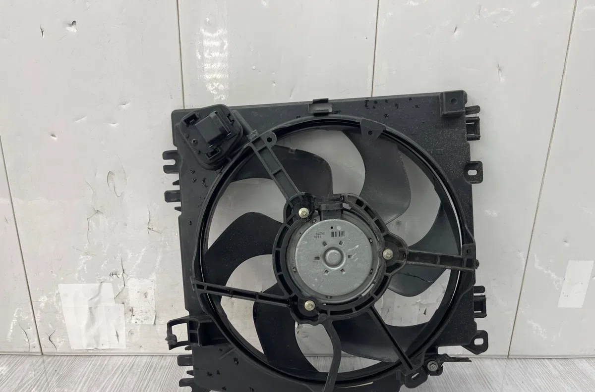 Ventilateur de refroidissement RENAULT CLIO 3 PHASE 1 occasion