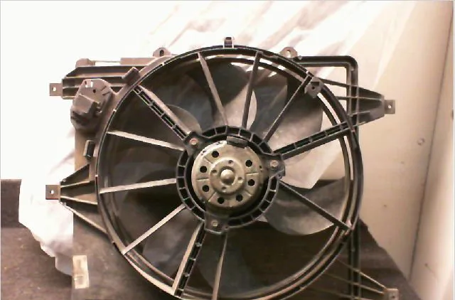 Ventilateur de refroidissement Renault CLIO II (BB_, CB_) 1.2 (bb0a, bb0f, bb10, bb1k, bb28, bb2d, bb2h, cb0a,... (1998-