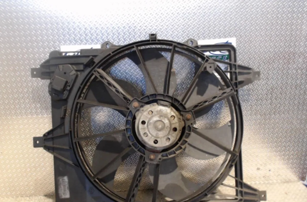 Ventilateur de refroidissement Renault CLIO II (BB_, CB_) 1.5 dci (b-cb07) (2001-2009) 3 portes occasion