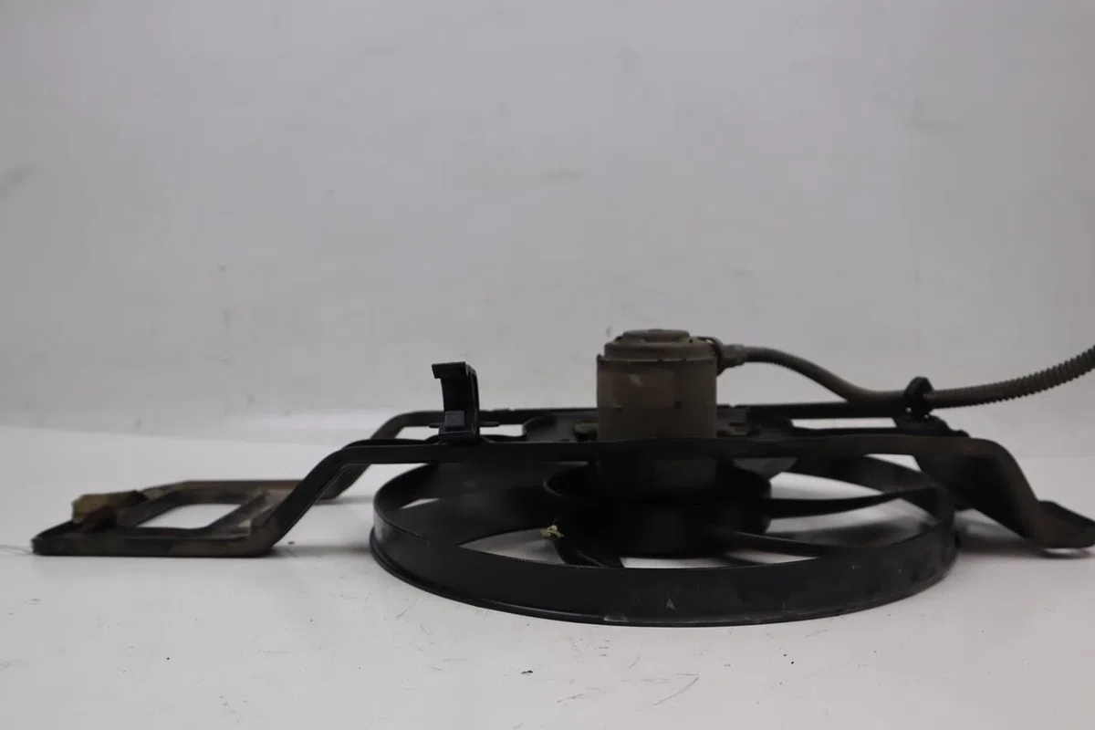 Ventilateur de refroidissement Renault CLIO II (BB_, CB_) 1.9 dti (b-cb0u) (1999-2005) occasion