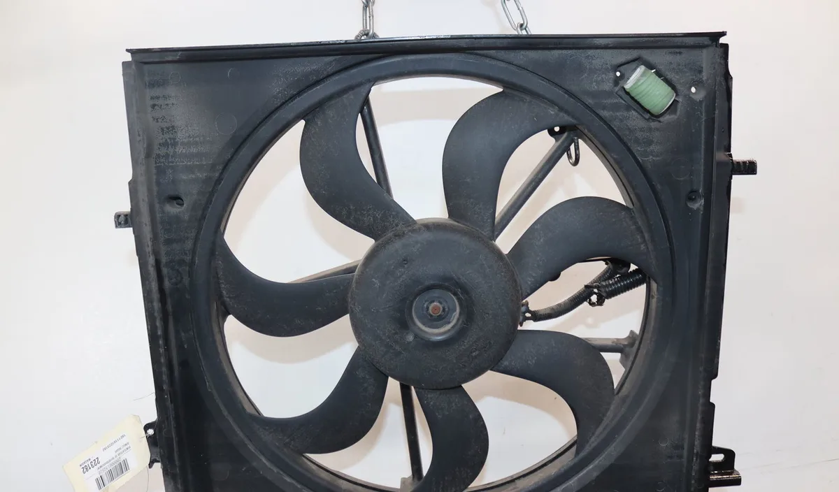 Ventilateur de refroidissement Renault KADJAR (HA_, HL_) 1.5 dci 110 (hla3) (2015) occasion