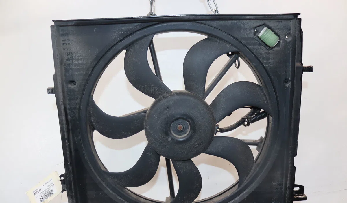 Ventilateur de refroidissement Renault KADJAR (HA_, HL_) 1.5 dci 110 (hla3) (2015) occasion
