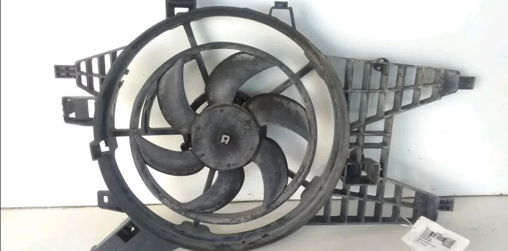 Ventilateur de refroidissement Renault KANGOO Express (FW0-1_) 1.5 dci 75 (fw07, fw10, fw04) (2010) 4 portes occasion