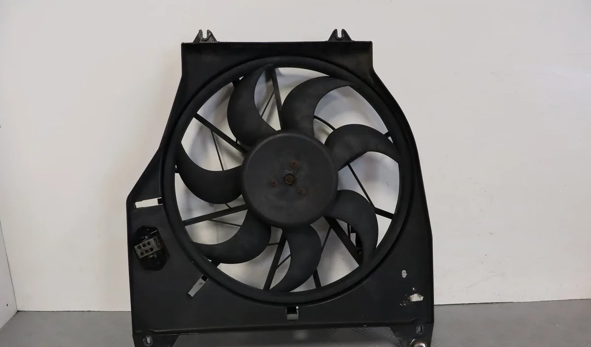 Ventilateur de refroidissement Renault KANGOO (KC0-1_) D 65 1.9 (kc0e, kc02, kc0j, kc0n) (1997-2001) occasion