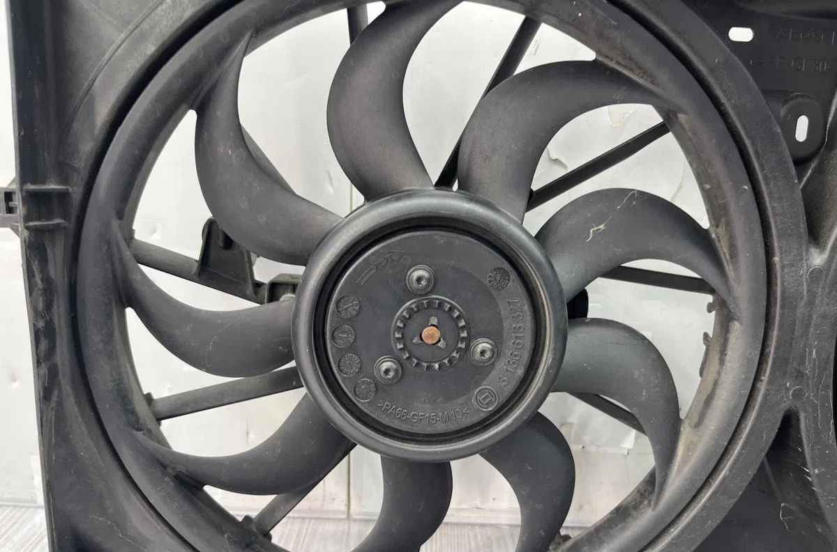 Ventilateur de refroidissement RENAULT LAGUNA 3 PHASE 2 occasion