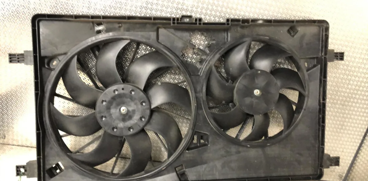 Ventilateur de refroidissement Renault MASTER III Camionnette (FV) 2.3 dci 100 fwd (fv0a, fv0b, fv0g, fv0k, fv0h) (2010)
