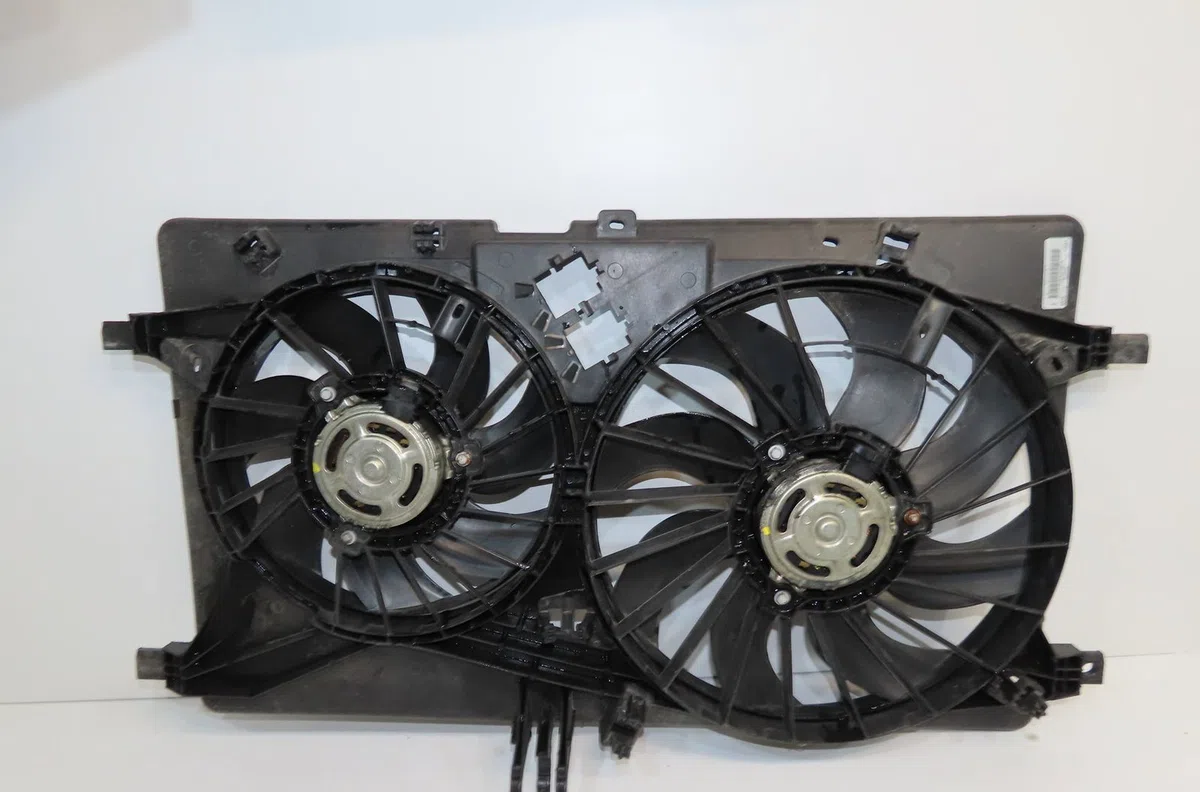 Ventilateur de refroidissement Renault MASTER III Camionnette (FV) 2.3 dci 130 fwd (fv0m, fv0y) (2016) occasion