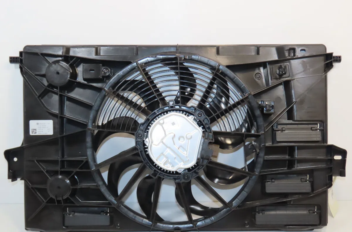 Ventilateur de refroidissement Renault MEGANE E-TECH SUV Ev60 (2021) occasion