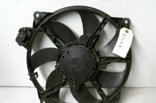 Ventilateur de refroidissement Renault MEGANE III 3-5 portes (BZ0-1_, B3_) 1.2 tce (bz16, bz28) (2013) occasion