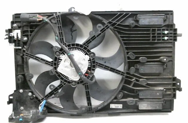 Ventilateur de refroidissement Renault MEGANE IV 3-5 portes (B9A-M-N_) 1.5 blue dci 115 (b9a6) (2018) occasion