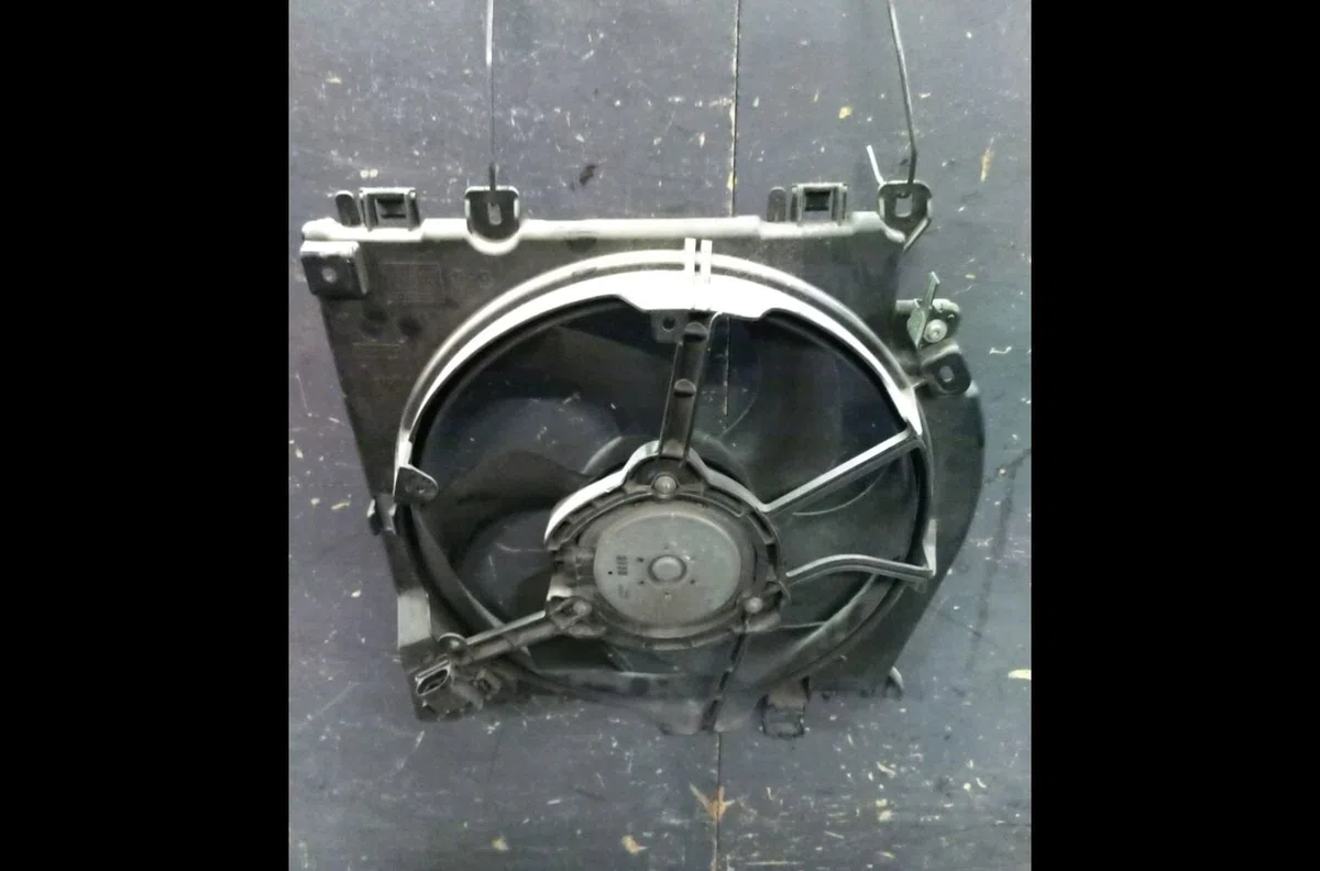 Ventilateur de refroidissement Renault MODUS - GRAND MODUS (F-JP0_) 1.5 dci (fp0f, jp0f) (2004) 5 portes occasion