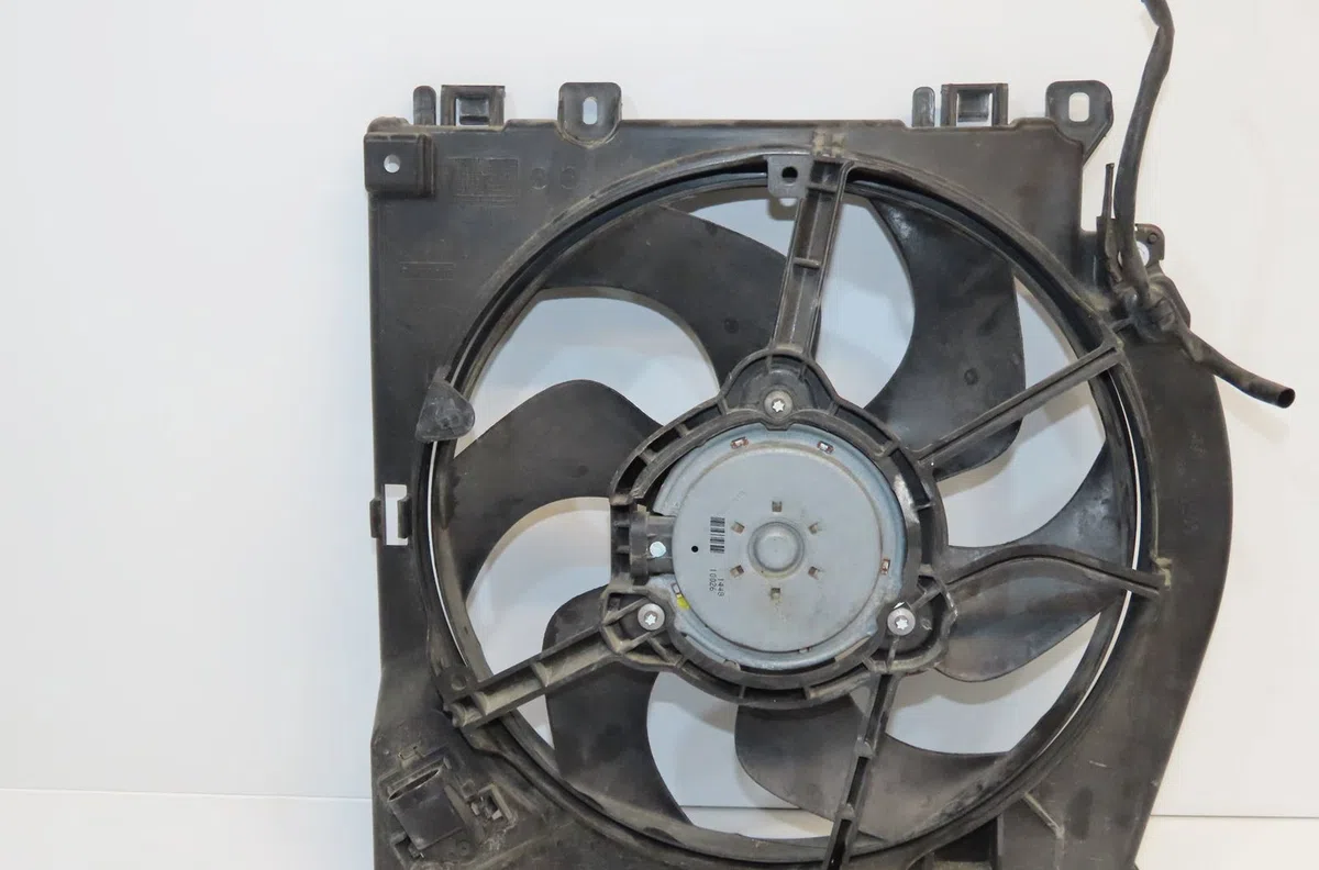 Ventilateur de refroidissement Renault MODUS - GRAND MODUS (F-JP0_) 1.5 dci (fp0g, jp0g) (2004) occasion