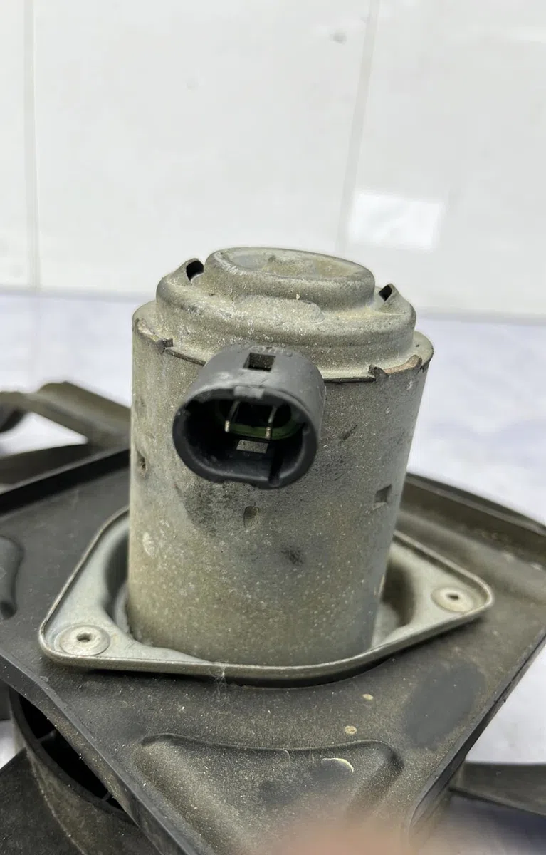 Ventilateur de refroidissement RENAULT SCENIC 1 PHASE 2 occasion