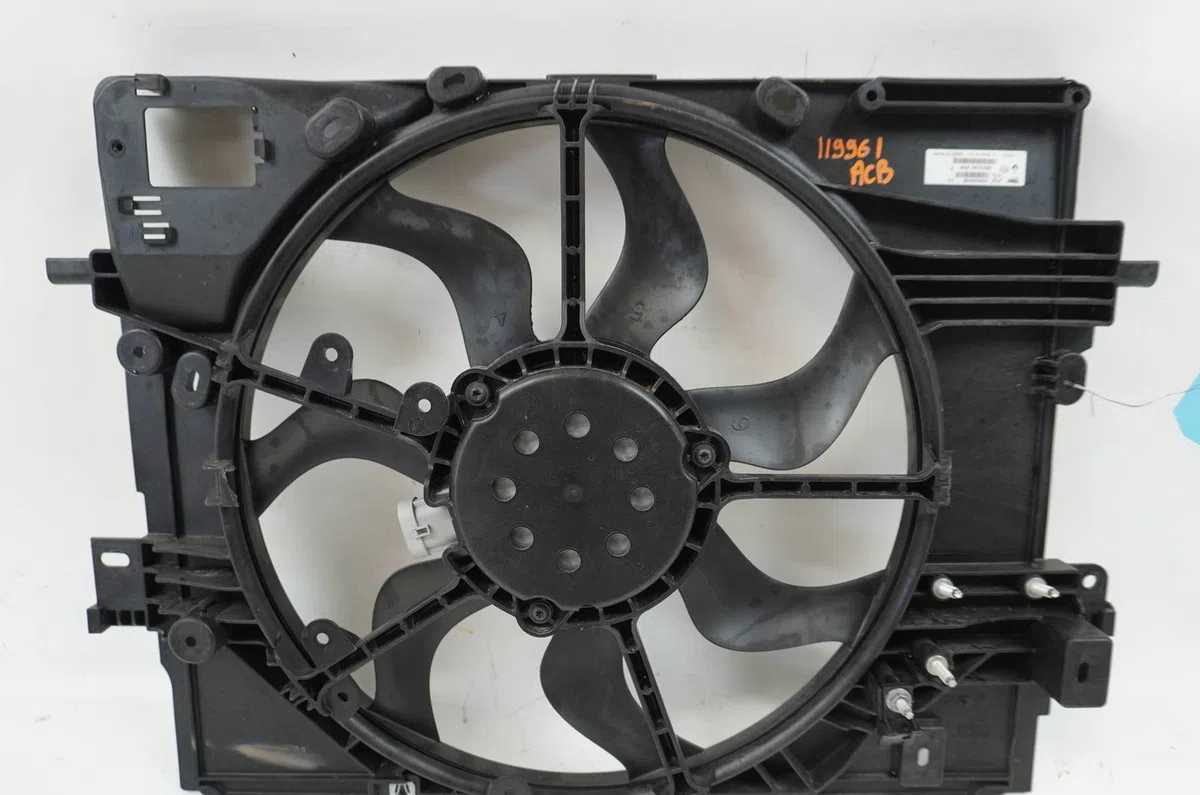 Ventilateur de refroidissement Renault SYMBIOZ 1.6 e-tech 145 (2024) occasion