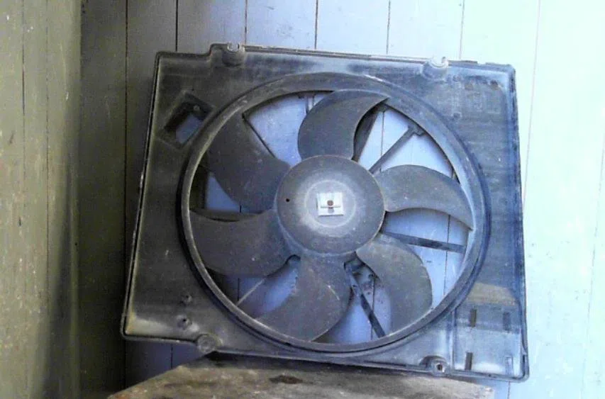 Ventilateur de refroidissement RENAULT TRAFIC 1 PHASE 3 occasion