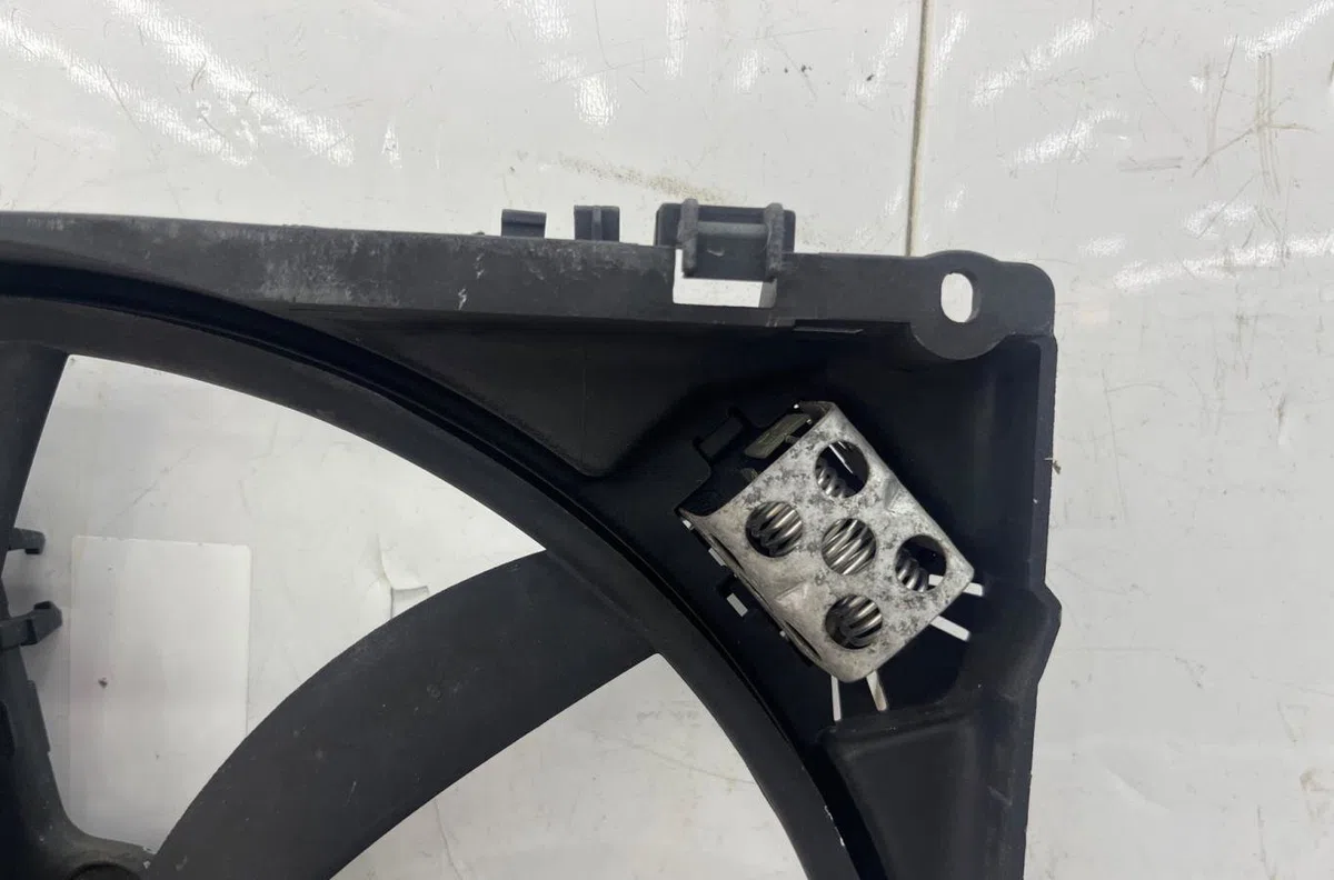 Ventilateur de refroidissement RENAULT TWINGO 1 PHASE 3 occasion