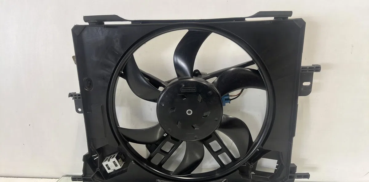 Ventilateur de refroidissement RENAULT TWINGO 3 PHASE 2 occasion
