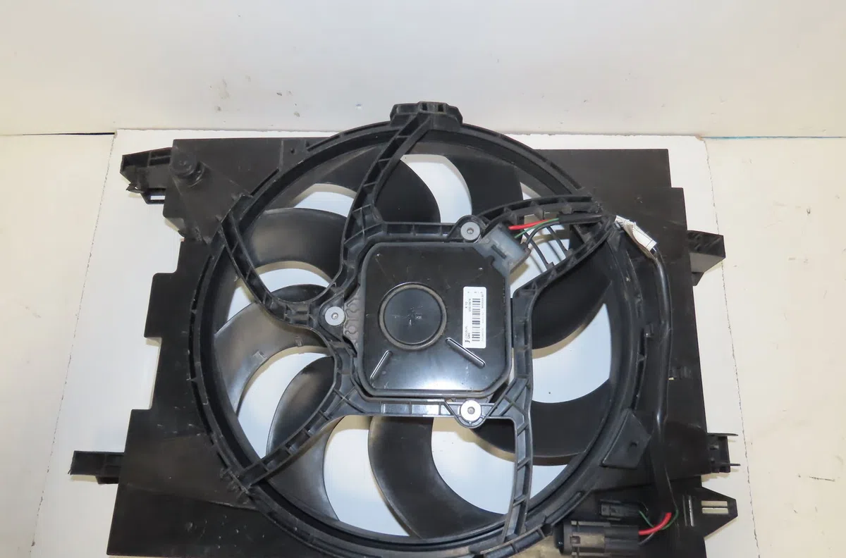 Ventilateur de refroidissement Renault ZOE (BFM_) Zoe (2012) 5 portes occasion