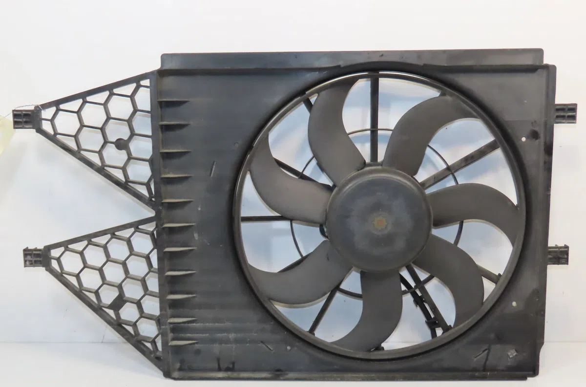 Ventilateur de refroidissement Seat IBIZA IV ST (6J8, 6P8) 1.6 tdi (2010-2015) occasion