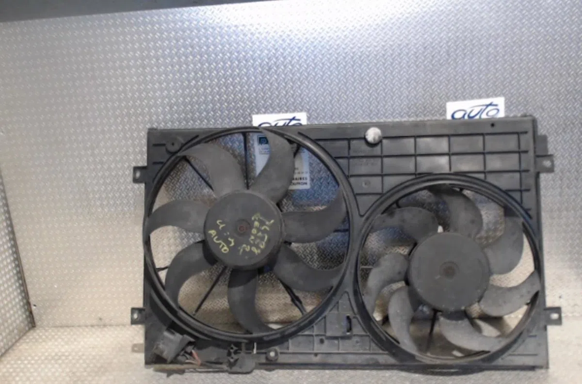 Ventilateur de refroidissement Seat LEON (1P1) 1.9 tdi (2005-2010) 5 portes occasion