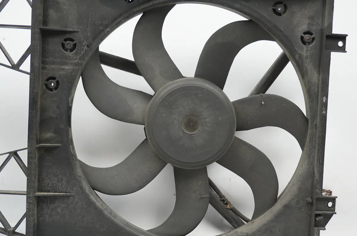 Ventilateur de refroidissement Skoda ROOMSTER (5J7) 1.9 tdi (2006-2010) 5 portes occasion
