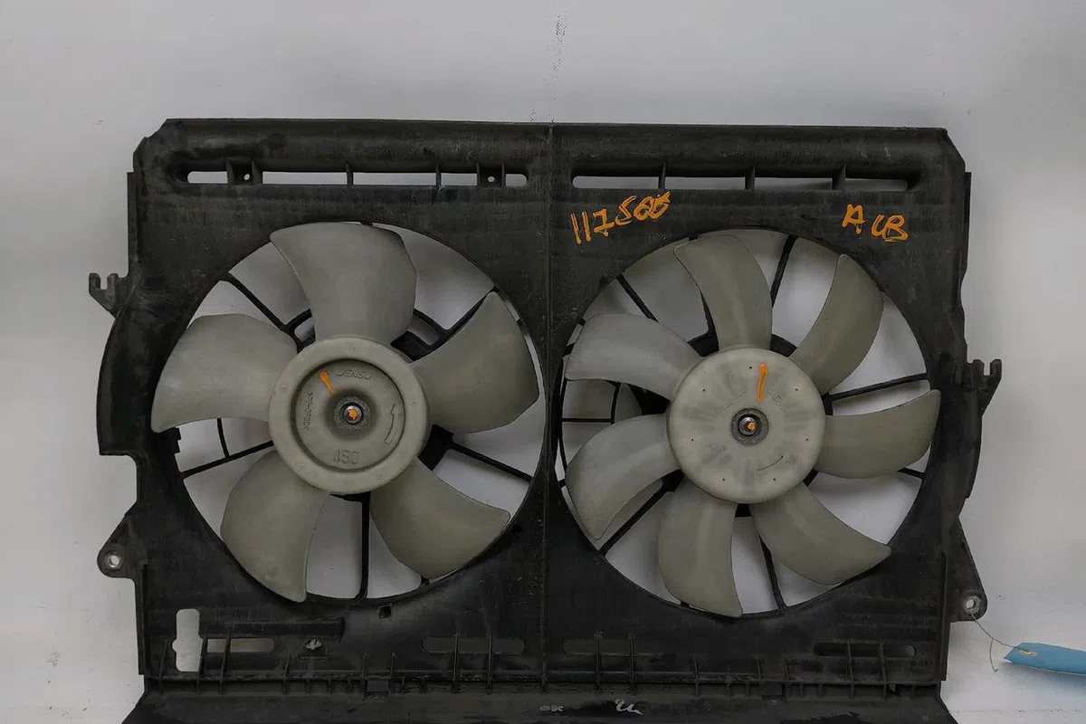 Ventilateur de refroidissement Toyota AVENSIS VERSO (_M2_) 2.0 d (clm20_) (2001-2005) occasion
