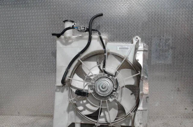 Ventilateur de refroidissement Toyota AYGO (_B1_) 1.0 (kgb10_) (2005-2014) 5 portes occasion