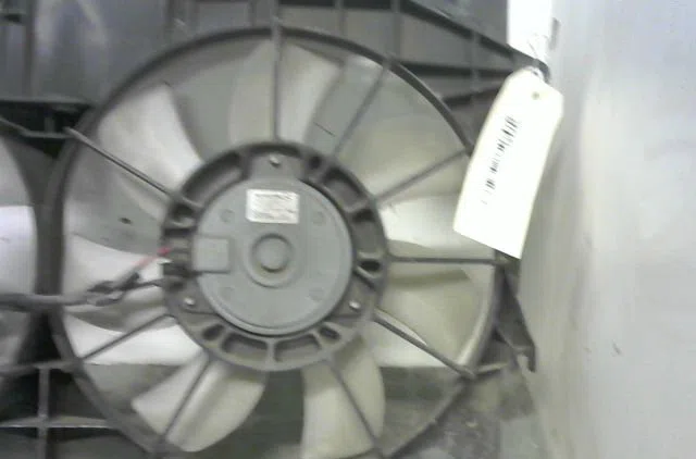 Ventilateur de refroidissement Toyota COROLLA (_E12_) 2.0 d-4d (cde120r_, cde120l_) (2002-2006) occasion