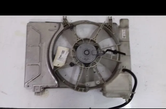 Ventilateur de refroidissement Toyota YARIS (_P13_) 1.0 (ksp130_) (2010) occasion