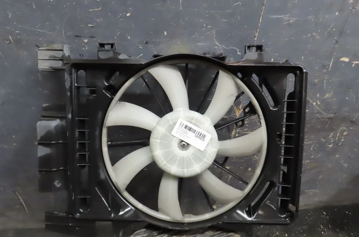 Ventilateur de refroidissement Toyota YARIS (_P13_) 1.4 d (nlp130_) (2011) occasion