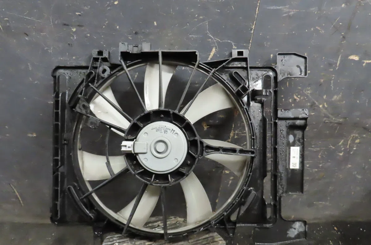 Ventilateur de refroidissement Toyota YARIS (_P13_) 1.4 d (nlp130_) (2011) occasion