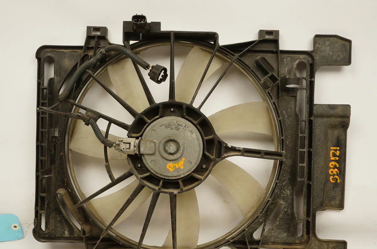 Ventilateur de refroidissement Toyota YARIS (_P9_) 1.4 d-4d (nlp90_) (2005-2012) occasion