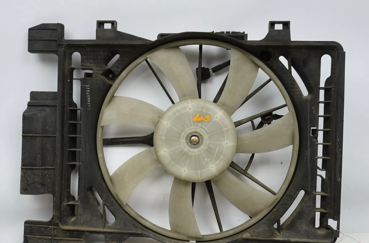 Ventilateur de refroidissement Toyota YARIS (_P9_) 1.4 d-4d (nlp90_) (2005-2012) occasion