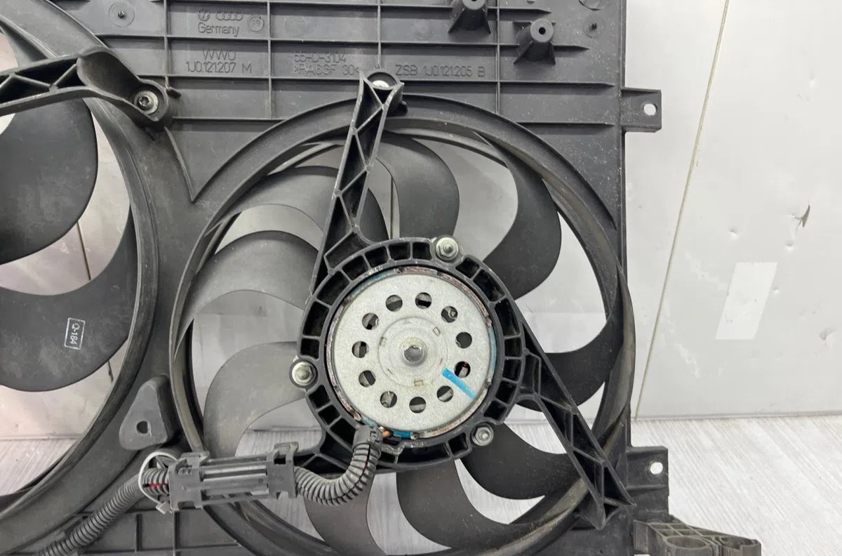 Ventilateur de refroidissement VOLKSWAGEN BORA occasion