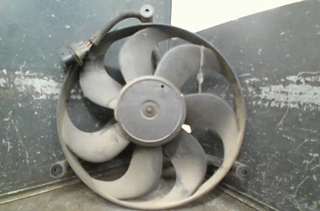Ventilateur de refroidissement Volkswagen GOLF IV (1J1) 1.6 16v (2000-2005) occasion