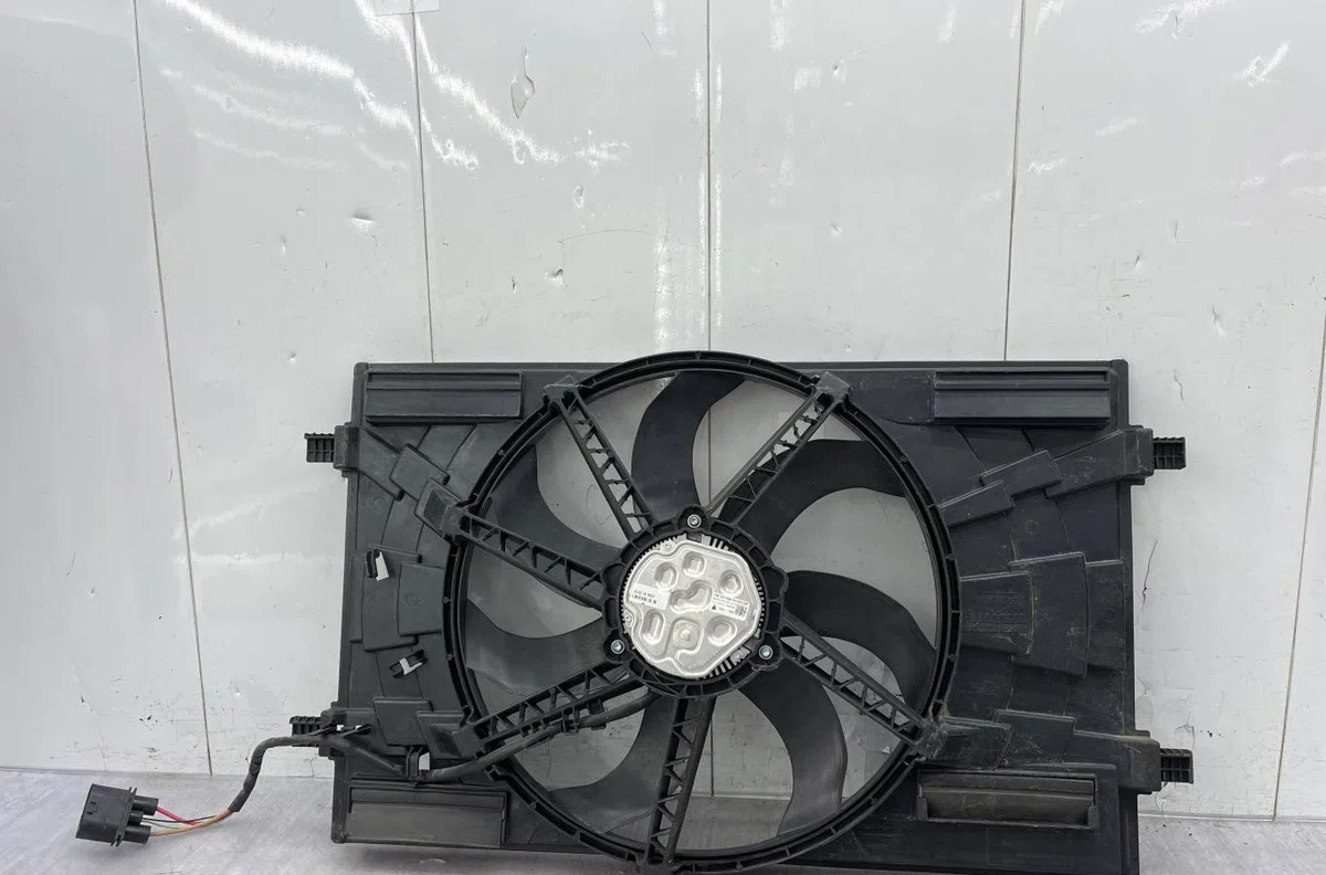 Ventilateur de refroidissement VOLKSWAGEN GOLF SPORTSVAN PHASE 1 occasion