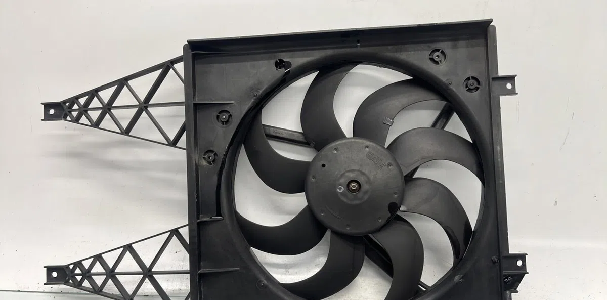 Ventilateur de refroidissement VOLKSWAGEN POLO 4 PHASE 2 occasion