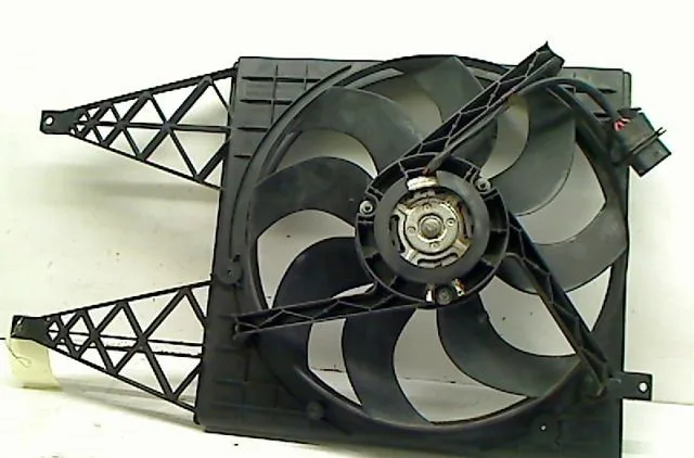 Ventilateur de refroidissement Volkswagen POLO (9N_, 9A_) 1.4 16v (2001-2008) occasion