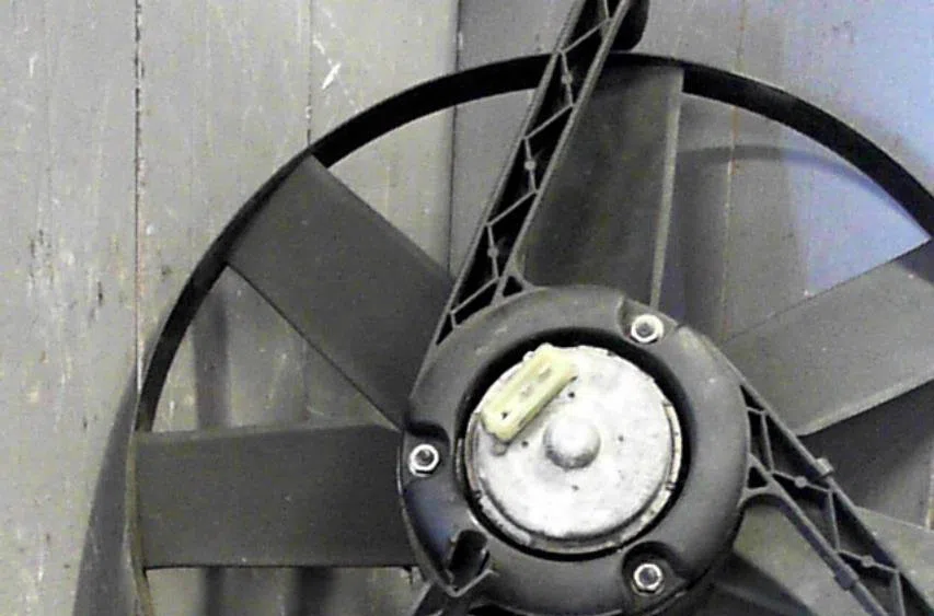 Ventilateur de refroidissement Volkswagen POLO III (6N1) 75 1.6 (1994-1999) occasion