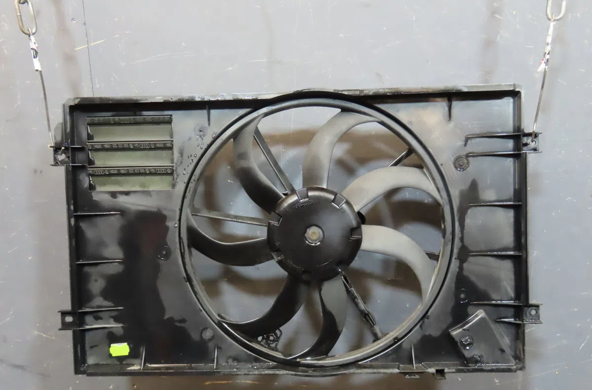 Ventilateur de refroidissement Volkswagen TOURAN (1T1, 1T2) 1.9 tdi (2003-2004) 5 portes occasion