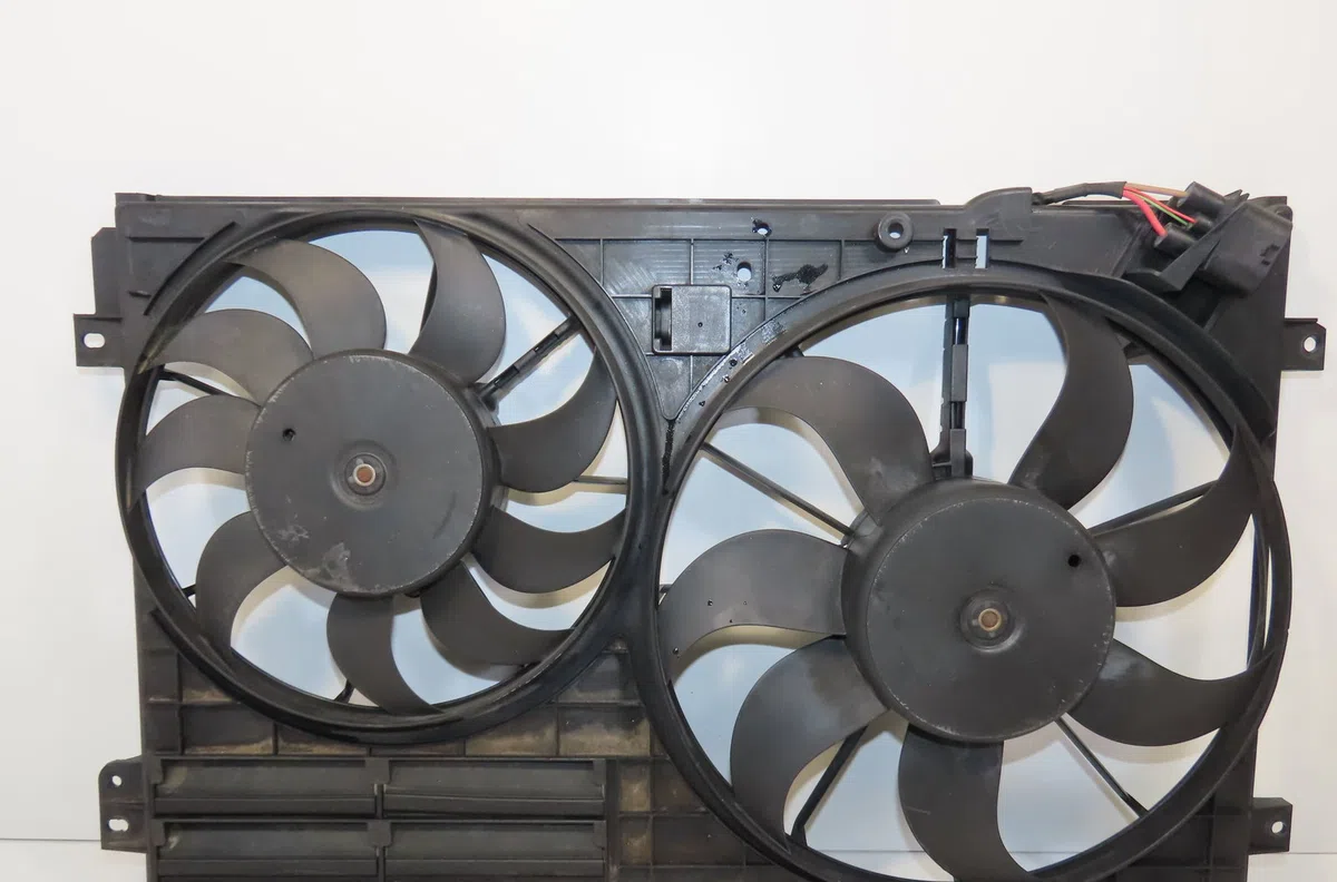 Ventilateur de refroidissement Volkswagen TOURAN (1T3) 2.0 tdi (2010-2015) 5 portes occasion