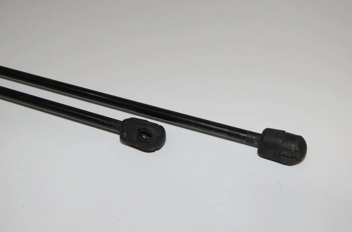 Verin d capot Mercedes-benz CLASSE C (W204) C 220 cdi (204.002) (2008-2014) 4 portes occasion